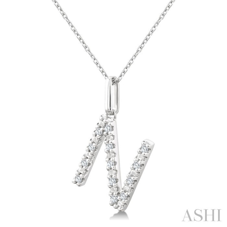 1/10 Ctw Initial 'N' Round Cut Diamond Fashion Pendant With Chain in Sterling Silver