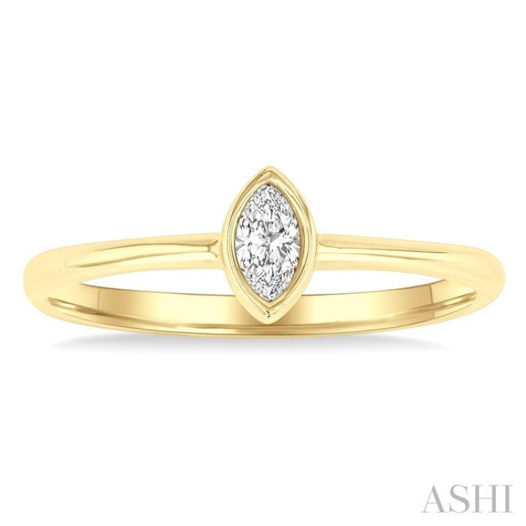 1/6 Ctw Petite Bezel Set Marquise Cut Diamond Fashion Ring in 10K Yellow Gold