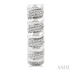 1/10 Ctw Bold Silver Ribbed Swirl Round Cut Diamond Pirouette Bold Half Hoop Earring in Sterling Silver