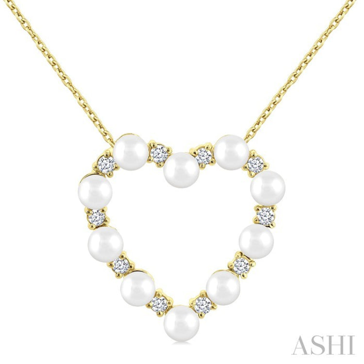 3 MM Round Shape Cultured Pearl and 1/5 Ctw Heart Shape Round Cut Diamond Pendant With Chain in 14K Yellow Gold