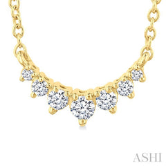 1/8 Ctw Graduated Diamond Smile Petite Necklace in 10K Yellow Gold