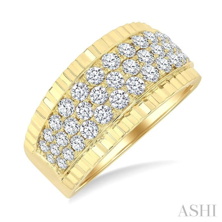 1 1/6 Ctw Triple Row Round Cut Diamond Fashion Wide Band in 14K Yellow Gold