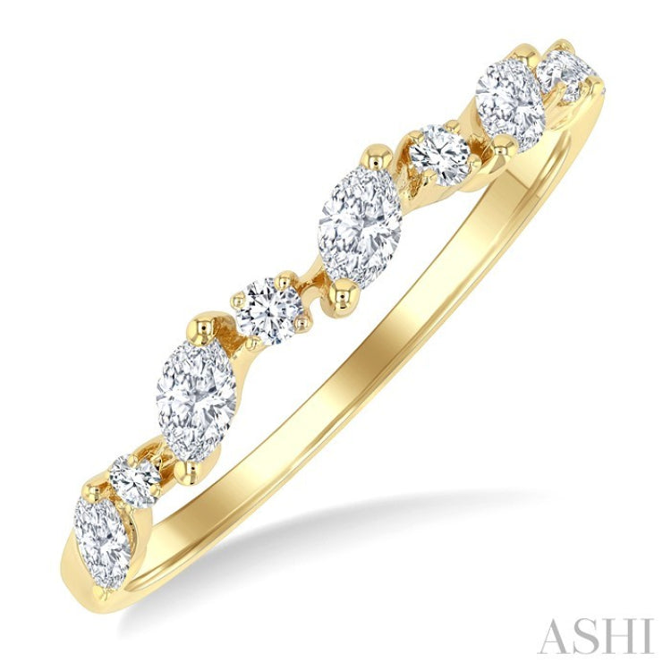 3/8 Ctw Wave Pattern Scatter Marquise and Round Cut Diamond Fashion Band in 14K Yellow Gold