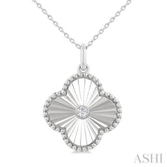 1/20 Ctw Clover Fluted Medallion Round Cut Diamond Pirouette Pendant With Chain in 10K White Gold