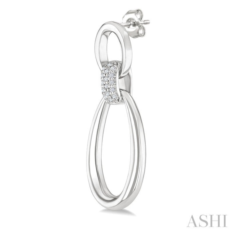 1/10 Ctw Oval Shape Link Round Cut Diamond Fashion Earrings in Sterling Silver